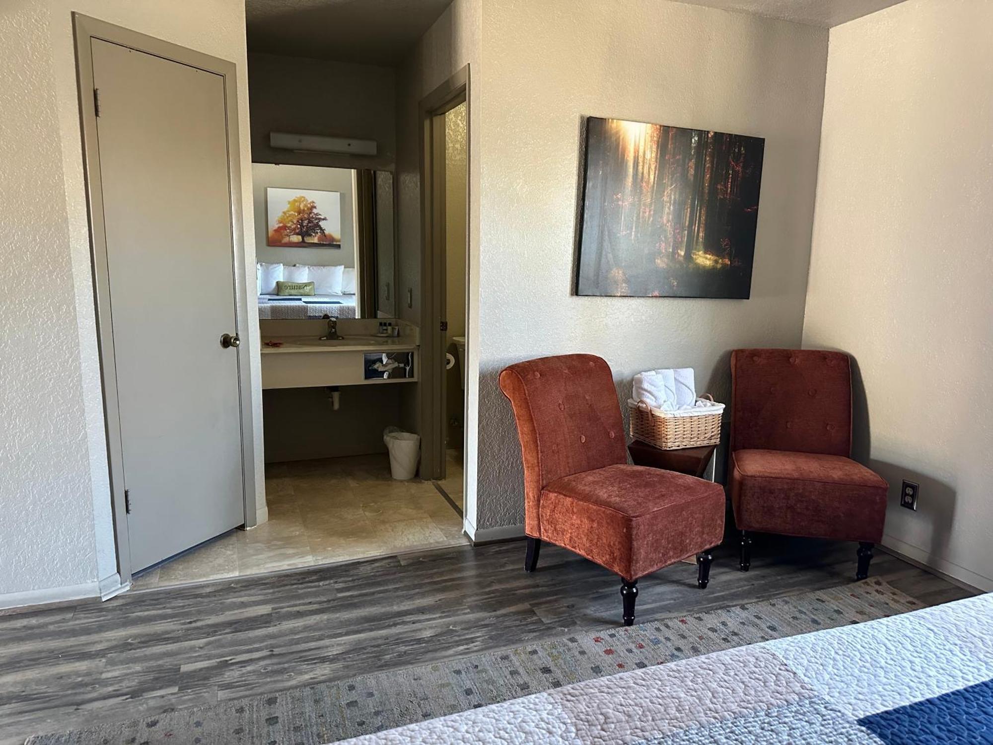 Sunset Inn And Suites Fredericksburg Extérieur photo
