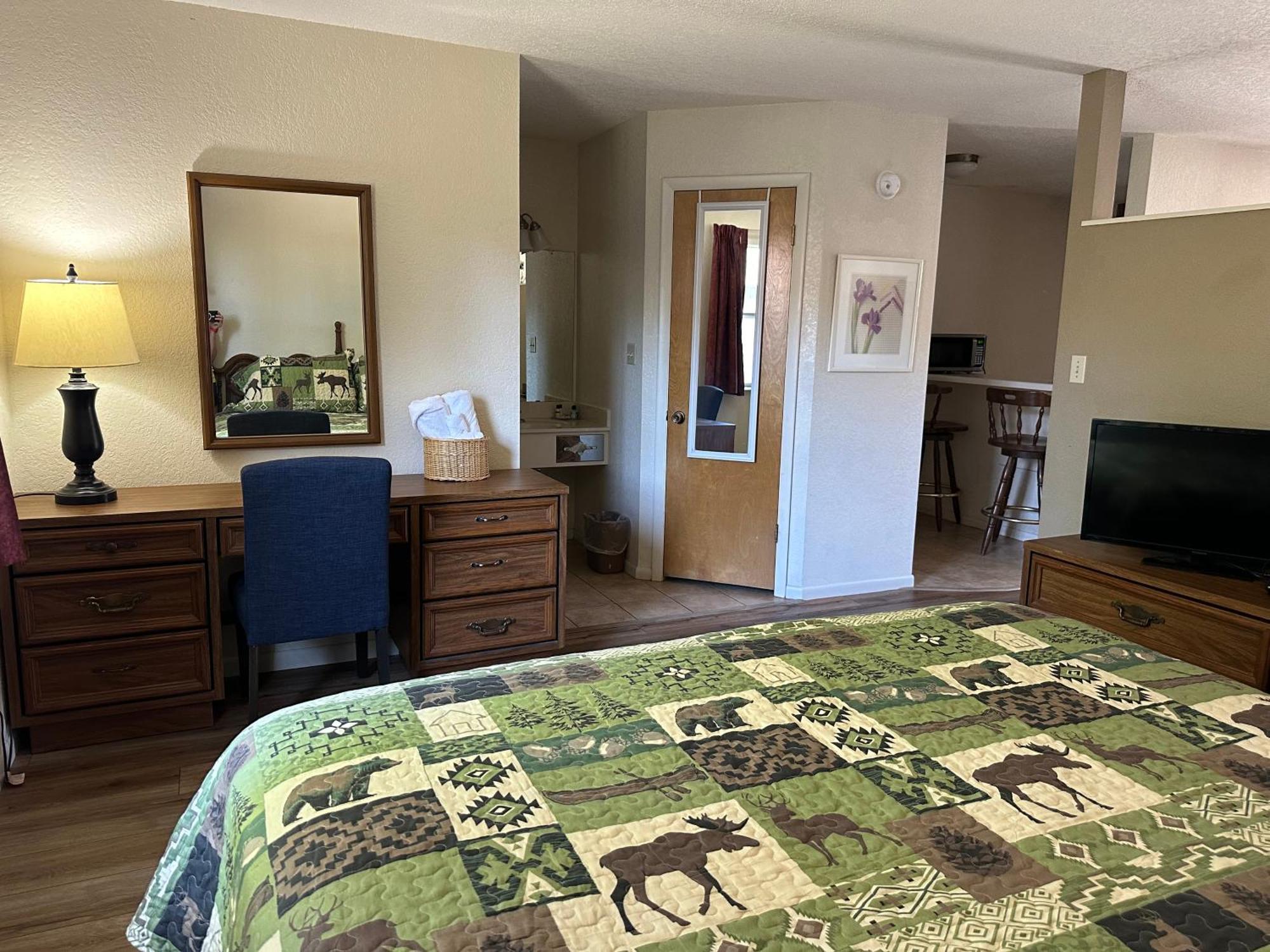 Sunset Inn And Suites Fredericksburg Extérieur photo