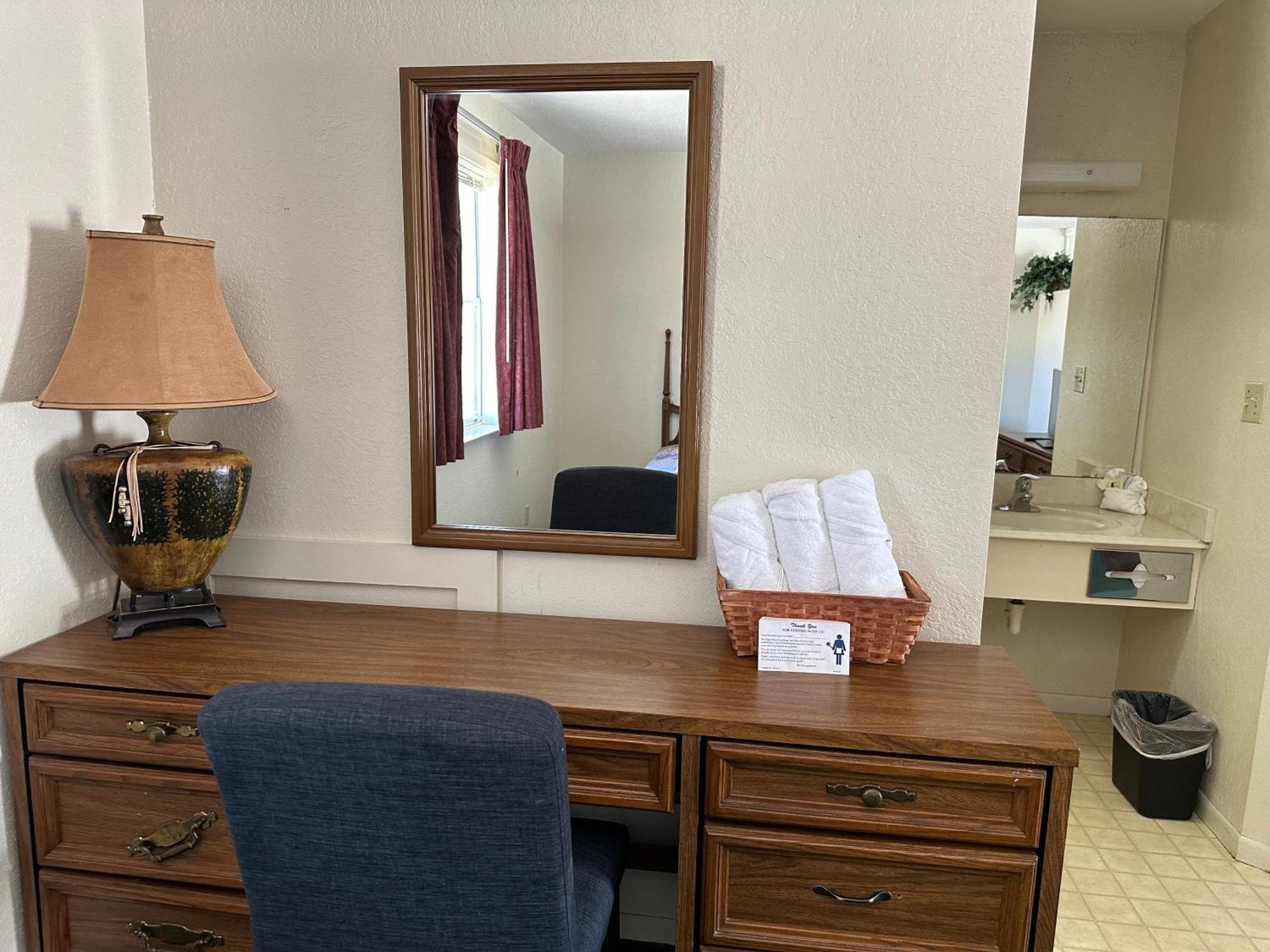 Sunset Inn And Suites Fredericksburg Extérieur photo