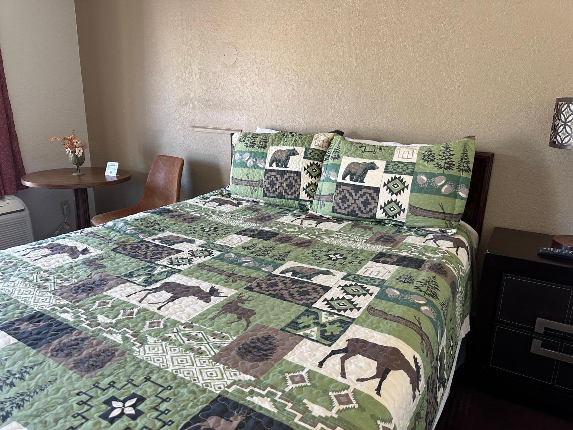 Sunset Inn And Suites Fredericksburg Extérieur photo