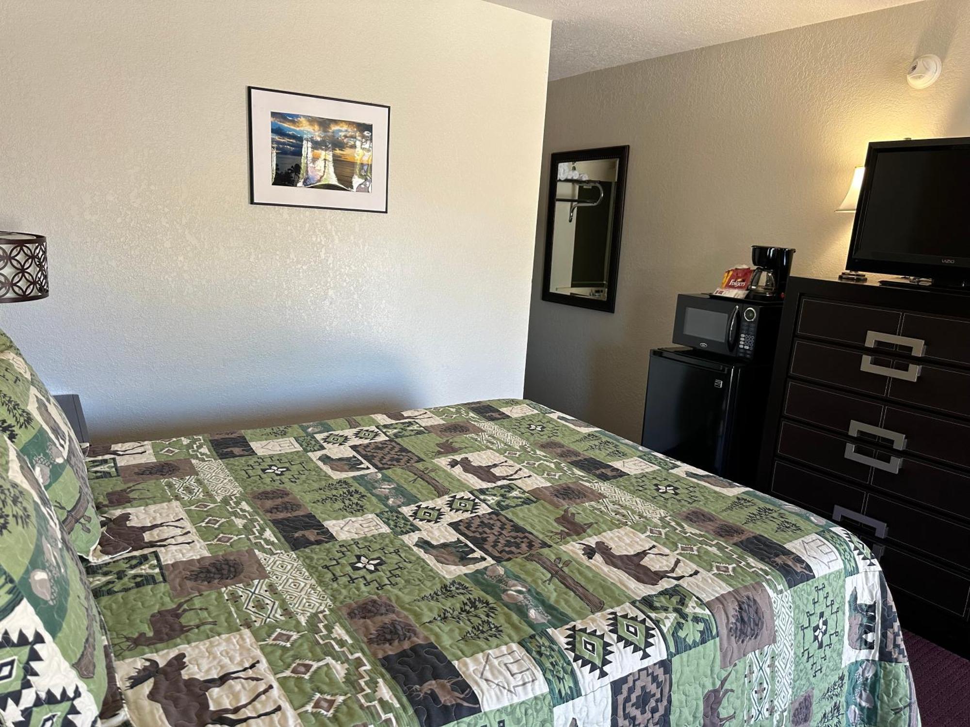 Sunset Inn And Suites Fredericksburg Extérieur photo